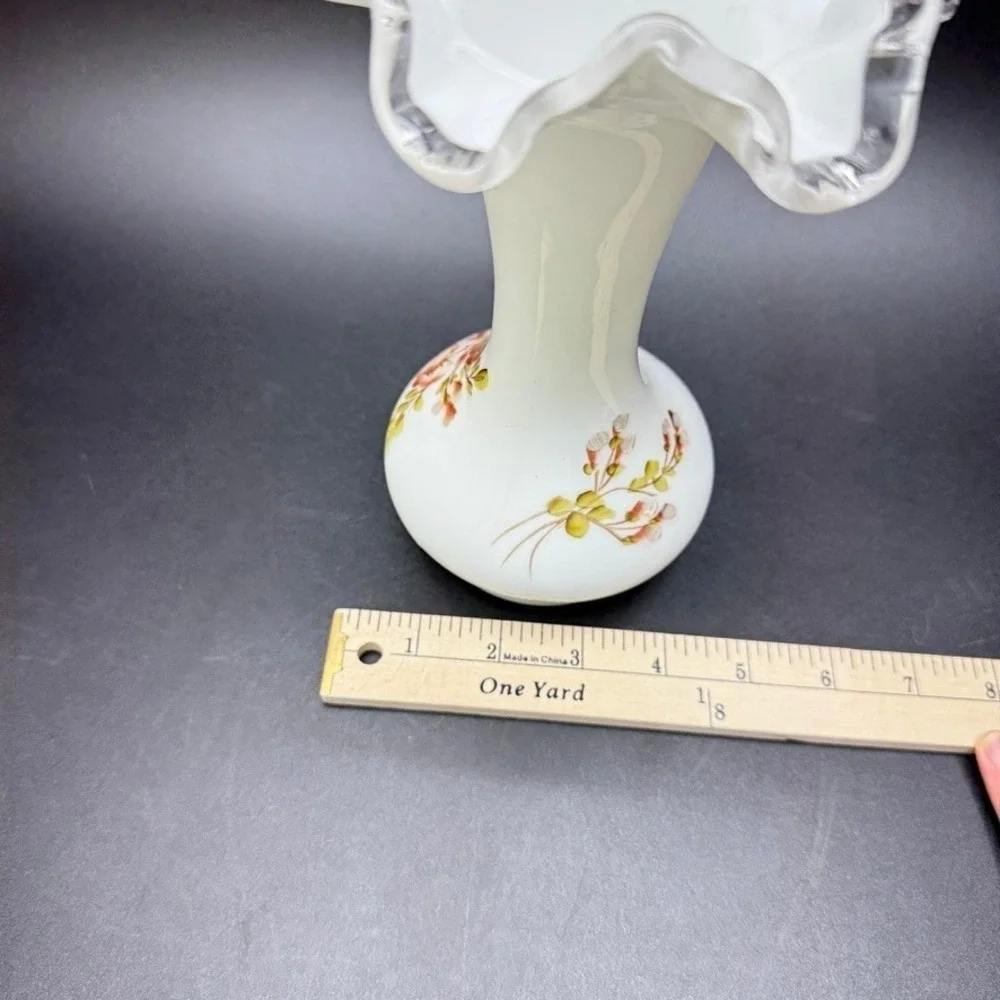 Vintage Fenton 8